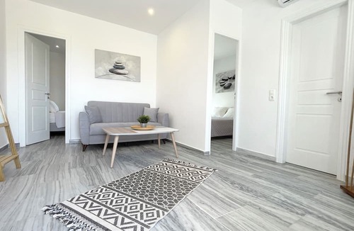 Monolithos Hotel | DL Santorini