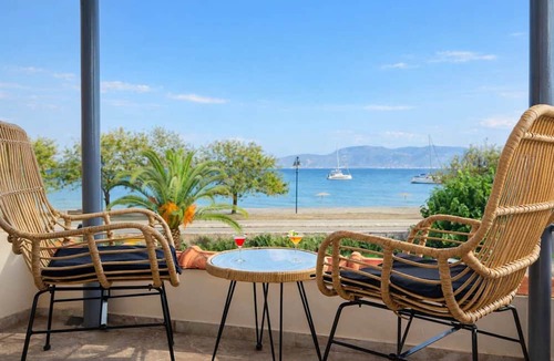 Gefira Mpania House | Villa Psani Beachfront Escape With Garden