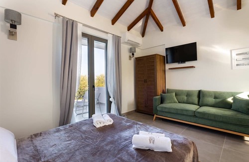Koroni Apartment | Eneos Boutique Residence - Koroni Garden Jewel