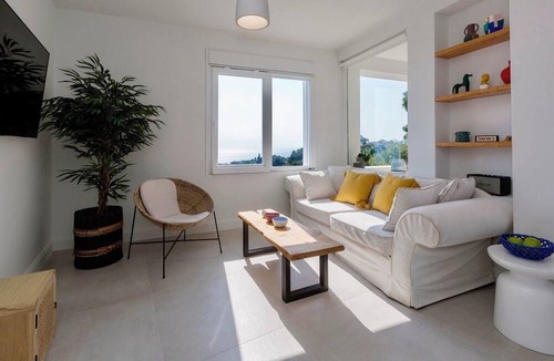 Pelekas Apartment | Anaera Luxury Apartment