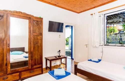 Kerameies Apartment | Blue White Apartments - Traditional Village House