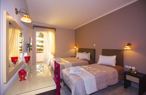 Kiparissia Hotel | Kyparissia Beach Hotel