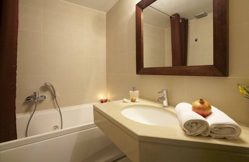 Monopari Villa | Ikia Luxury Homes Eco