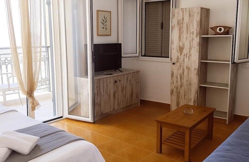 Agia Pelagia Apartment | Beachfront Panorama Apart - Kythira Seaside Nest