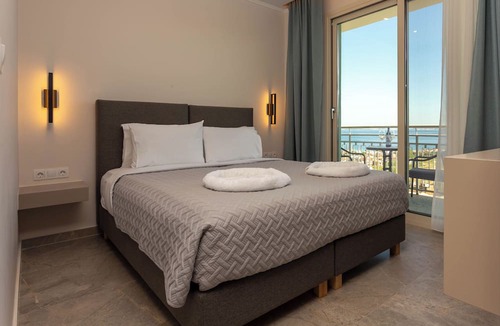 Ipsos Hotel | Corfelia Seaview Suites