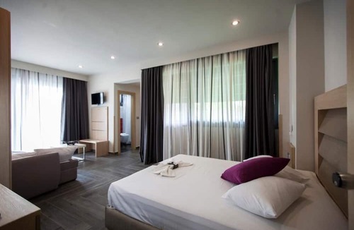 Asprovalta Hotel | Amalia Center