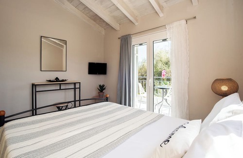 Perivolion Hotel | Fiore Azzurro