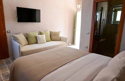 East Mani Resort | Arapis Rooms & Suites