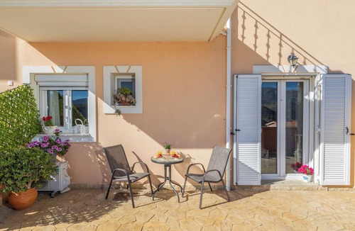 Argostoli Town Apartment | Phevos Seaview Apartment