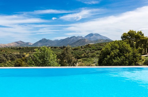 Aggeliana Hotel | Dalabelos Estate