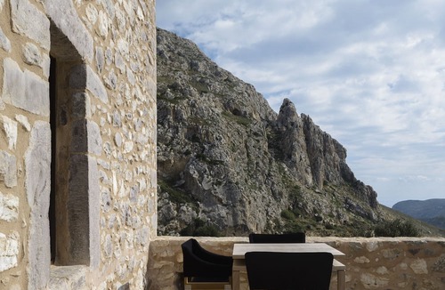 Omales Hotel | Tainaron Blue Retreat
