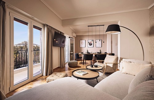Mets Apartment | Kova Residence, Acropolis by Aura Homes