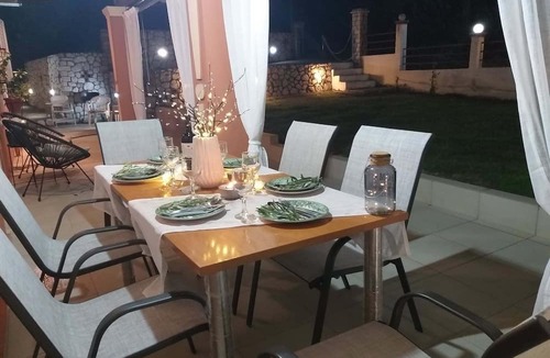 Antipernoi Villa | Villa 'Casa Di Helena Luxury Corfu' with Mountain View, Wi-Fi and Air Conditioning