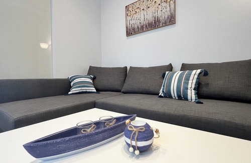 Omonia Apartment | Chic Studio in the Heart of the City