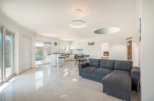 Lardos Villa | Country House 'Lazrous Villa' with Private Pool, Wi-Fi and Air Conditioning