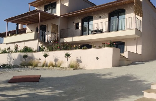 Kavala House | blue crystal view