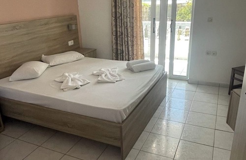 Amoudi Hotel | CLEAR HORIZON
