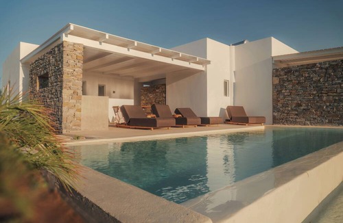 Paros Hotel | Anapnoe Resort by ParosKite