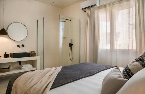 Argostoli Town Villa | Mystique Lagoon Villa