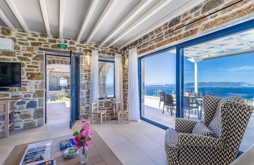 Glossa Villa | Rodon Luxury Villas "Aura"