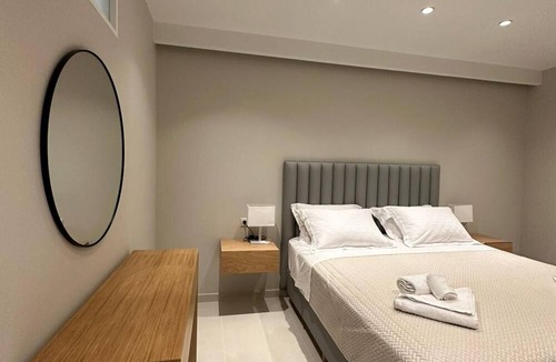 Nidri House | Elpida Luxury Apartments & Suites
