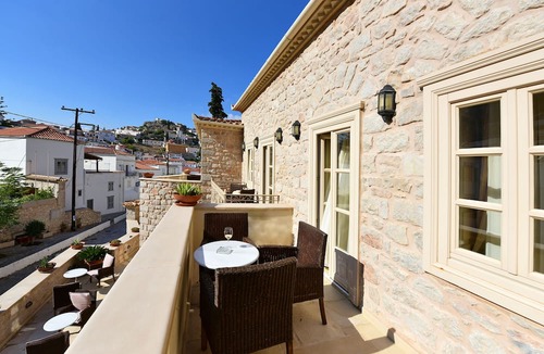 idhra Hotel | Angelica Boutique Hotel