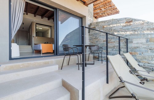 Sivota Hotel | KHAI SYVOTA