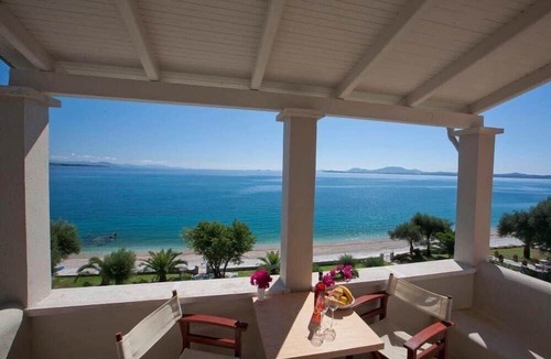 Katavolos House | Krouzeri Beach Apartments