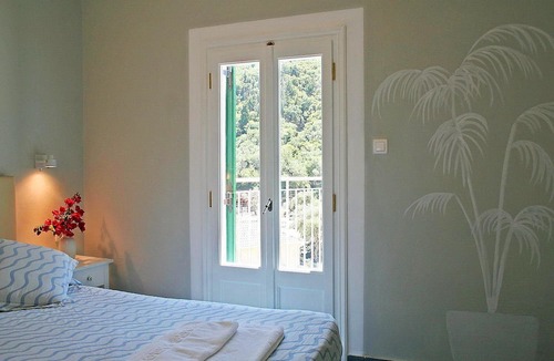 Lakones Hotel | Zefiros Traditional Hotel