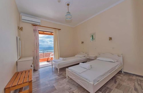 Kavos House | Seafront Apartments