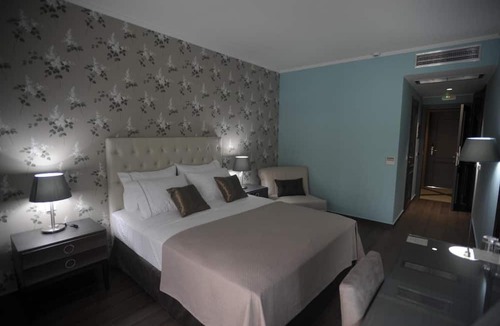 Paramythia Hotel | Theasis