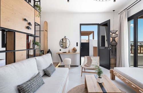 Adamas Apartment | Athina Milos Suites