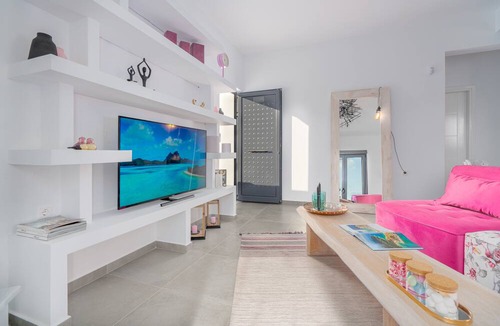 Troulos Apartment | Mythos Luxury Villa-Skiathos