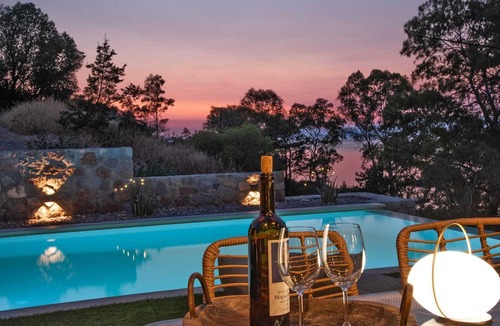 Kontos House | A fabulous brand new villa literally a splash away from the sea.
