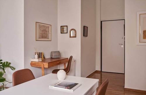 Kolonaki Apartment | Sunny and Comfy Apartment in Kolonaki