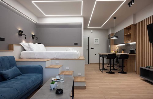 Monastiraki Apartment | Apt in Monastiraki with hot-tub, Dream in Athens