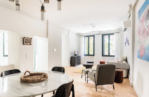 Psirri Apartment | Chic & Central Athenian Apartment! EV4