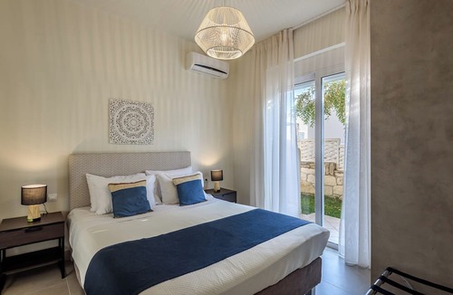 Nopigia Villa | Azure Beach