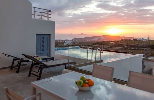 Pyrgos House | Luxe Maroussi Villas