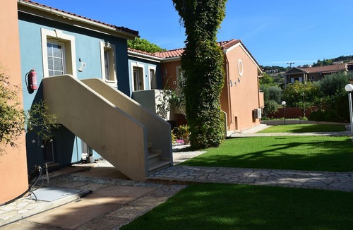 Lassi Apartment | Simatos Apartments and Studios