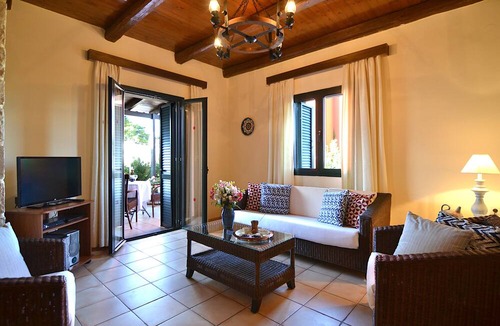 Pendamodi Villa | Christina Villas