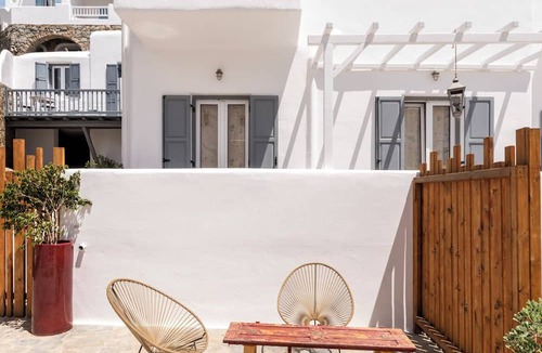 Platis Gialos Apartment | Artemoula's Studios