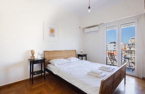 Plaka Apartment | 3 bdrm Luxury Apt Incredible Acropolis View