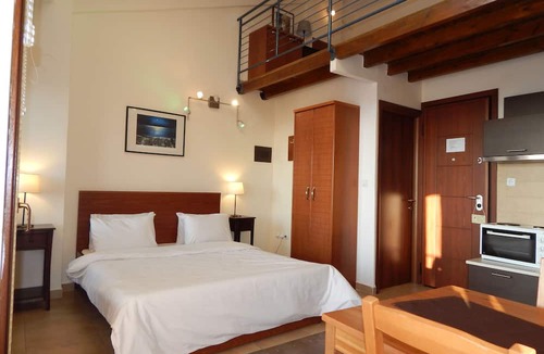 Ano Poli Apartment | Kripis Studio Thessaloniki with Excellent view