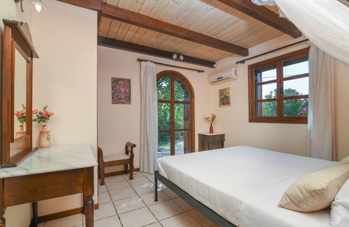 Kallithea Villa | Villas Therianos