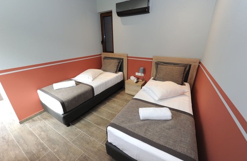Mystras RV Rental | Castle View Bungalows