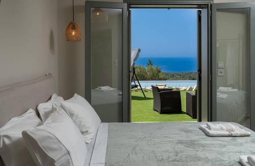 Antipata Apartment | HELLOSUMMER