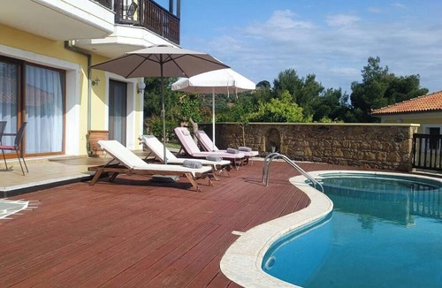 Troulos Villa | Cave Luxury Villas Skiathos