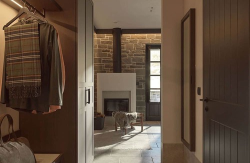 Tsepelovo House | The Retreat Suite by Oreno