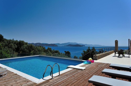 Vassilias Villa | Golden King